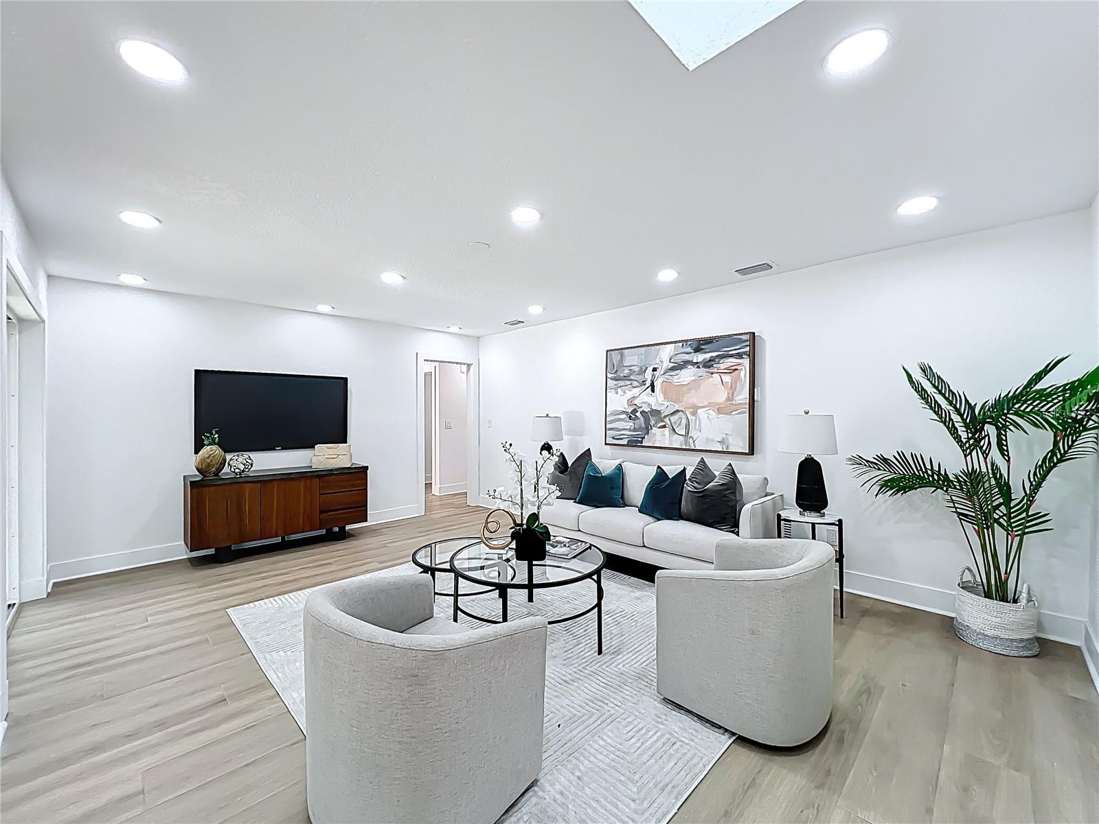 MAITLAND GROVE - Residential