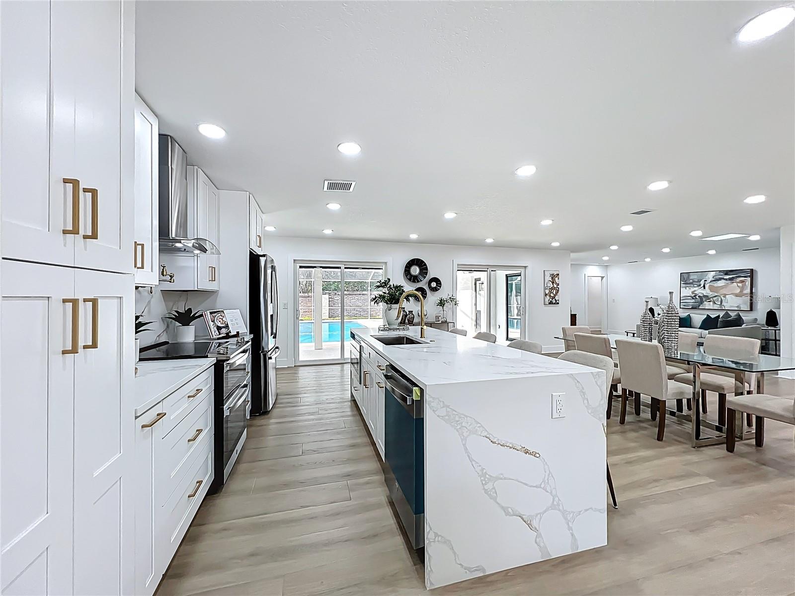 MAITLAND GROVE - Residential