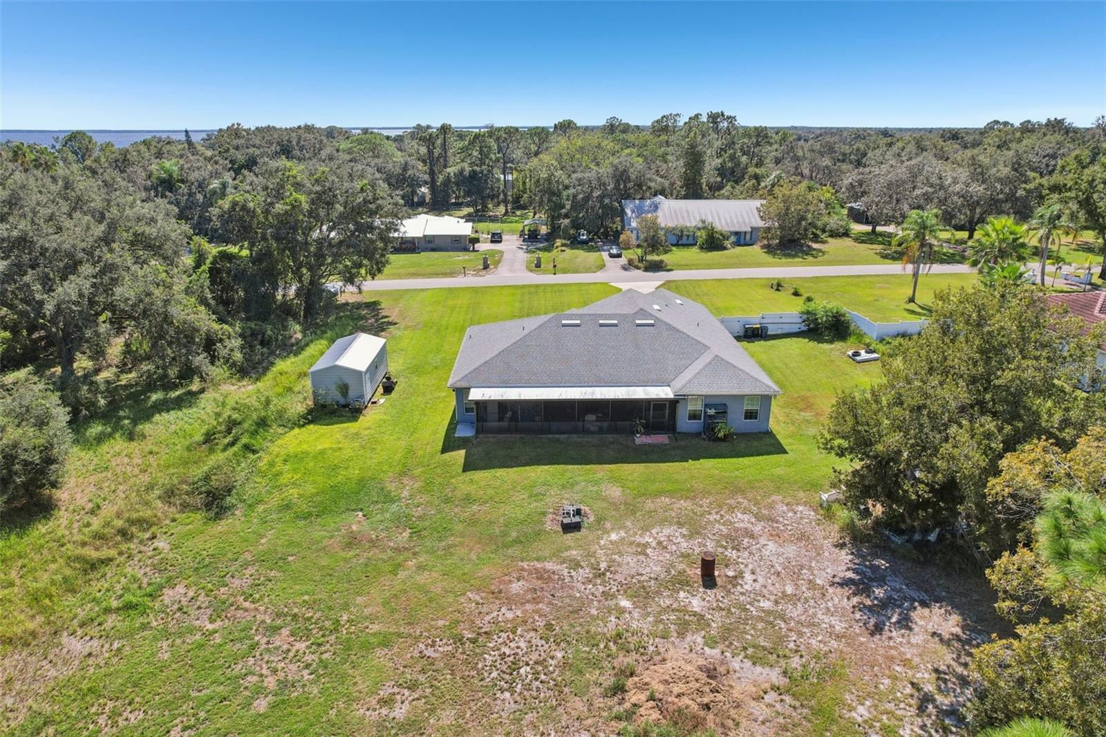 WALK IN WATER LAKE ESTATES PH 01 - Residential