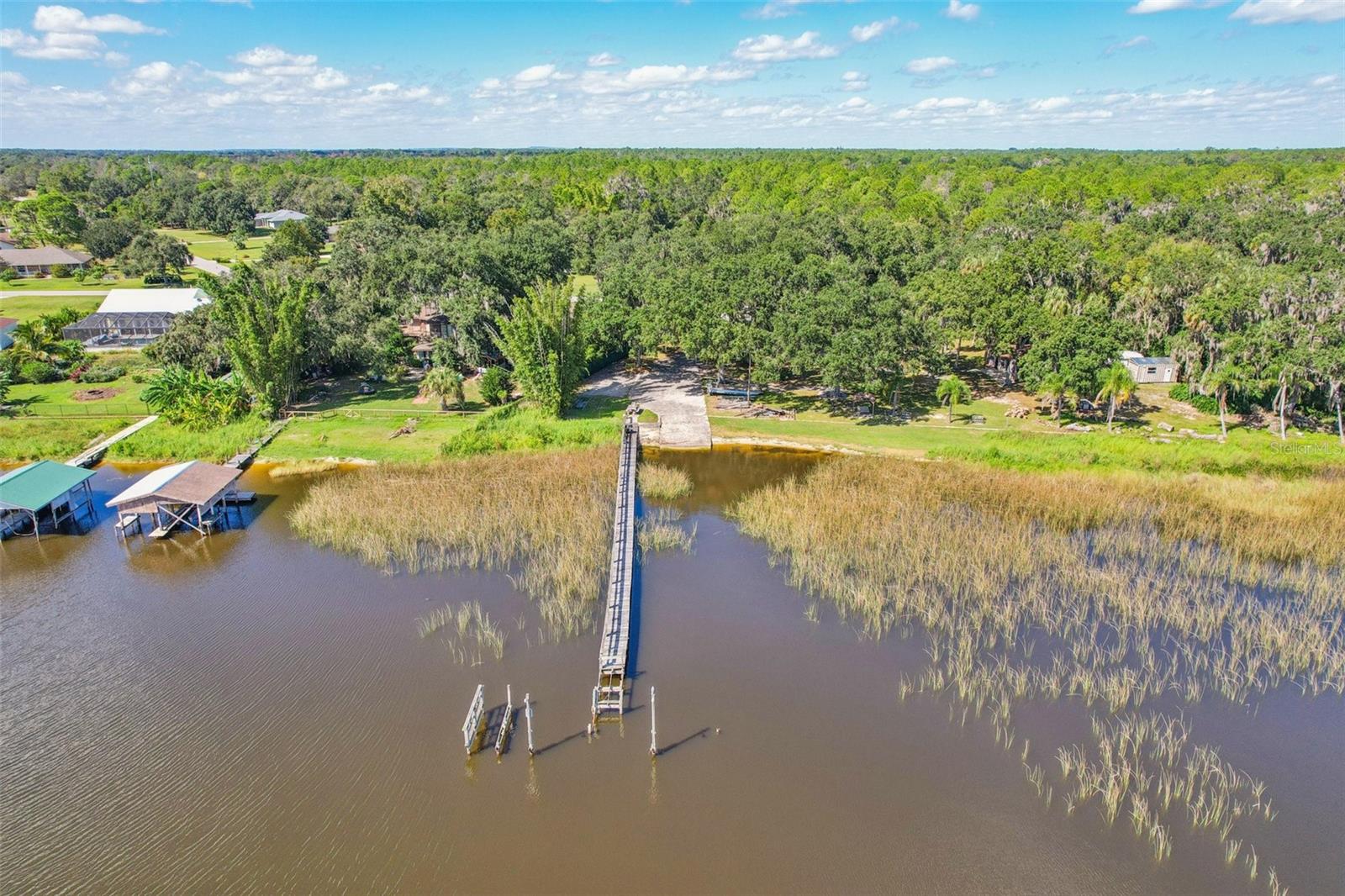 WALK IN WATER LAKE ESTATES PH 01 - Residential