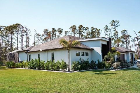 A home in PORT CHARLOTTE