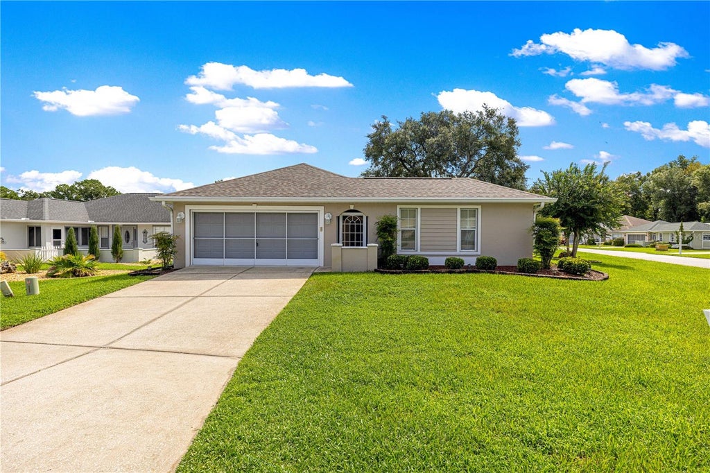 Photo of 11299 SW 71st Terrace Road, Ocala, FL 34476 (MLS # OM731898)