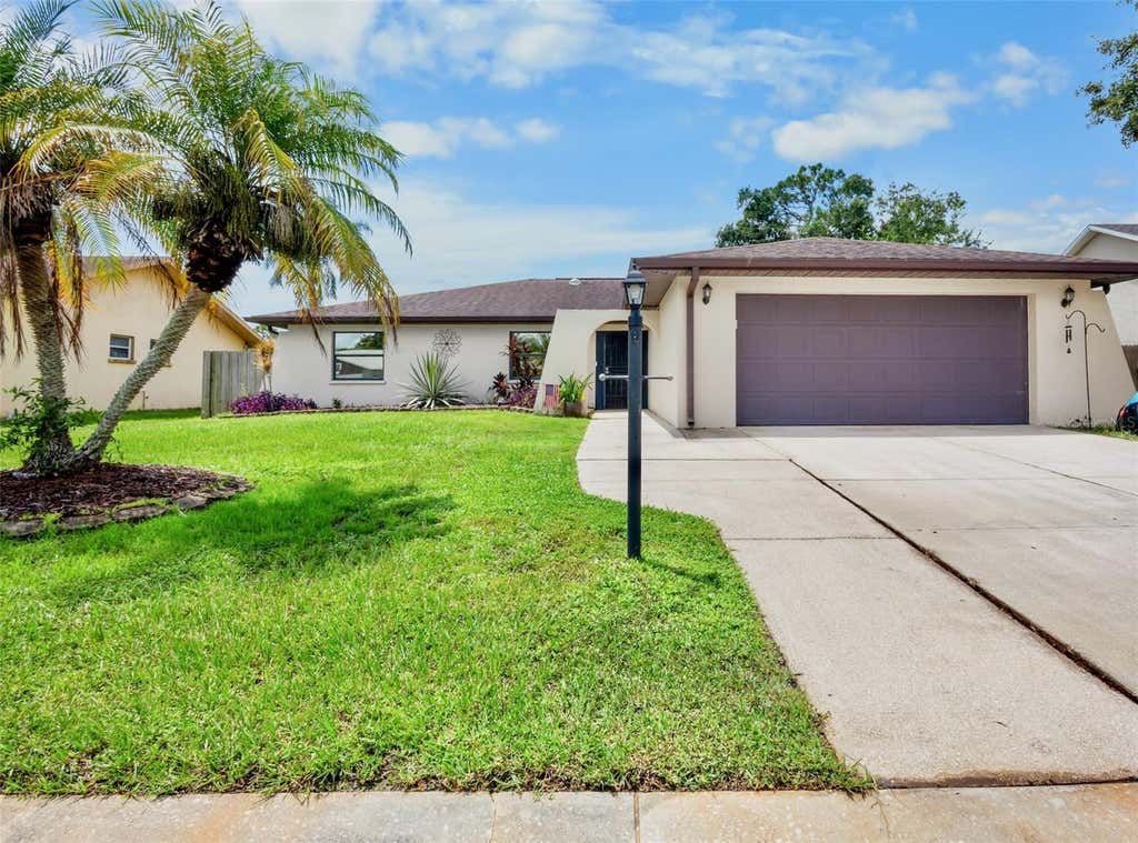 Photo of 6816 Mauna Loa Boulevard, Sarasota, FL 34241 (MLS # A4702474)
