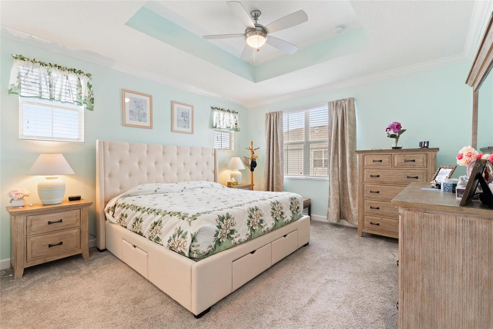 STOREY LAKE - Residential