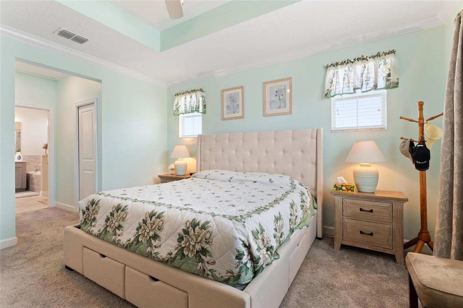 STOREY LAKE - Residential