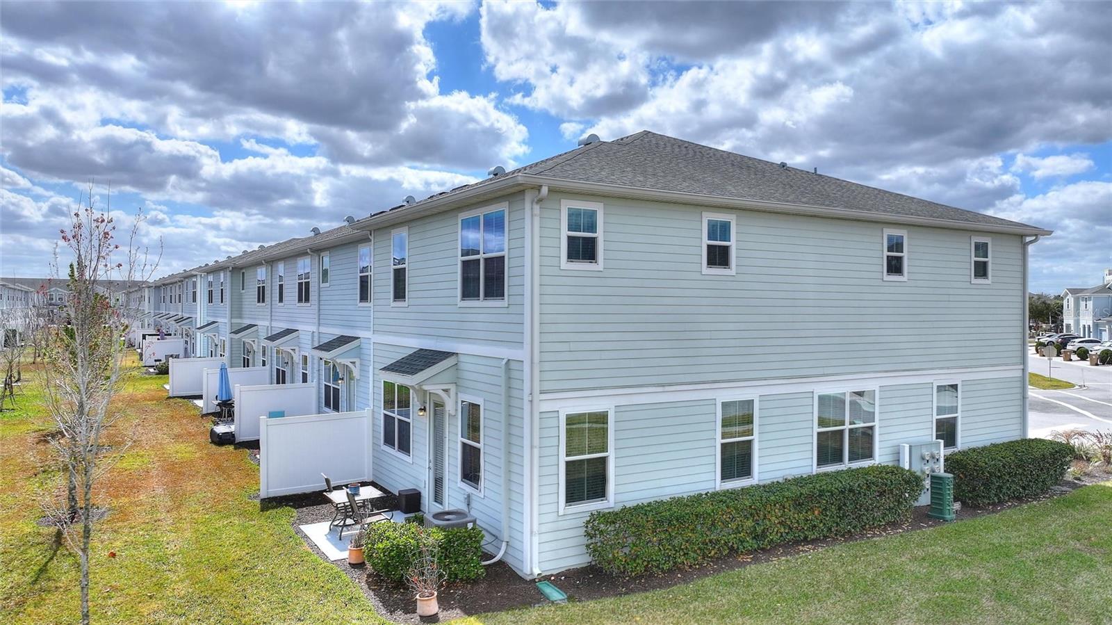 STOREY LAKE - Residential