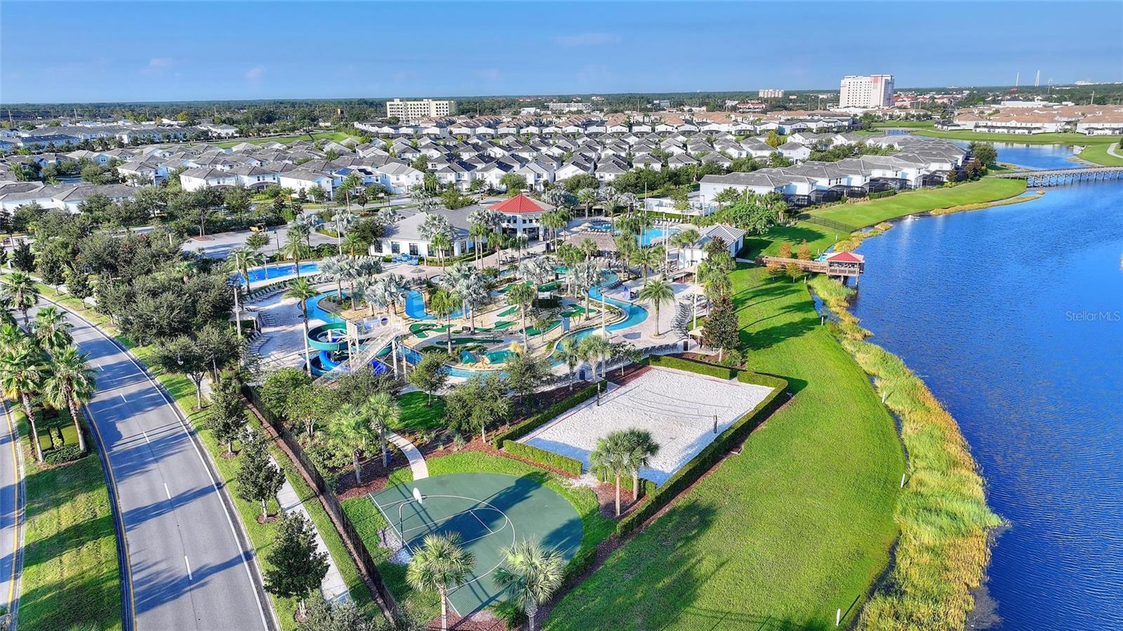 STOREY LAKE - Residential