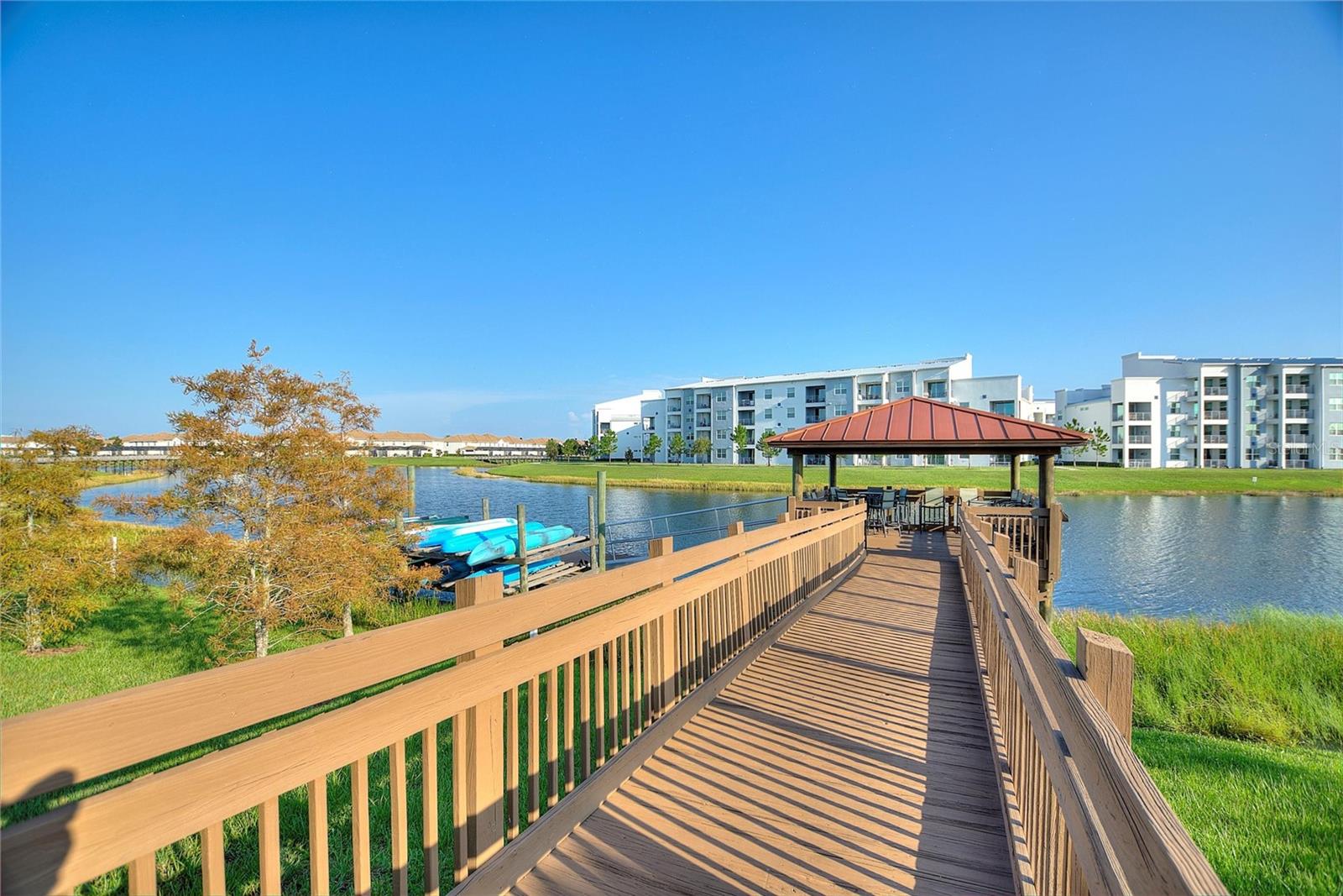 STOREY LAKE - Residential