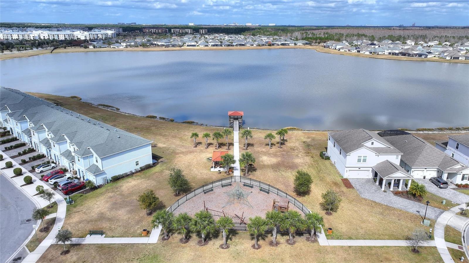 STOREY LAKE - Residential