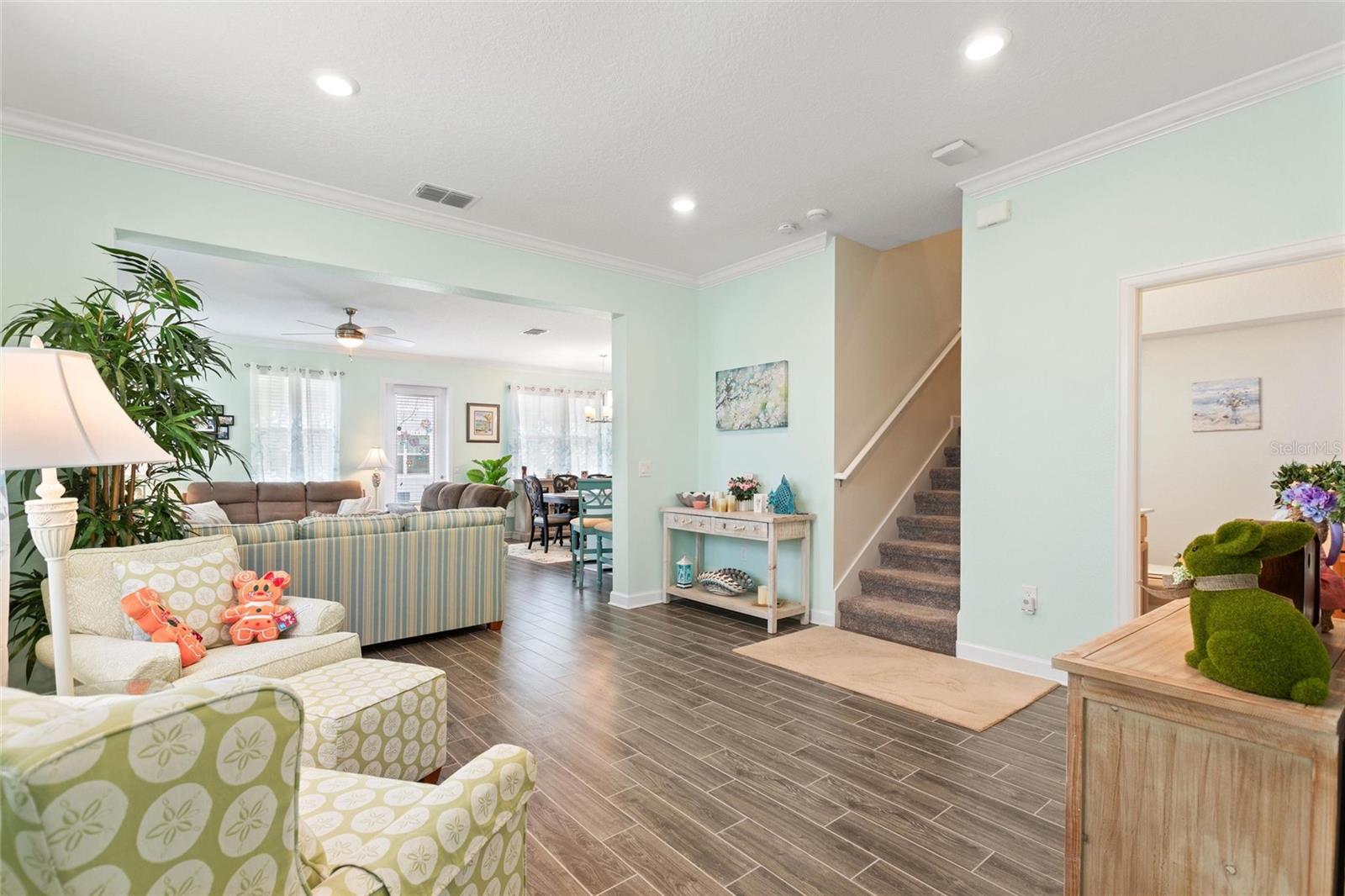 STOREY LAKE - Residential