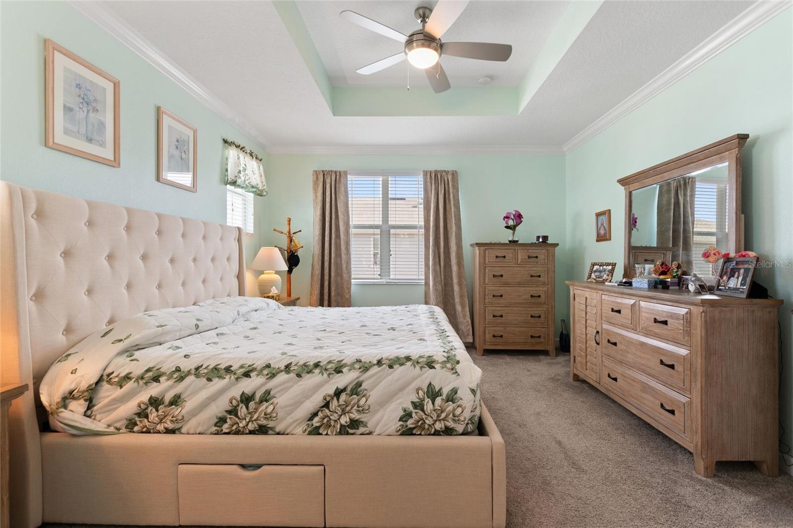 STOREY LAKE - Residential