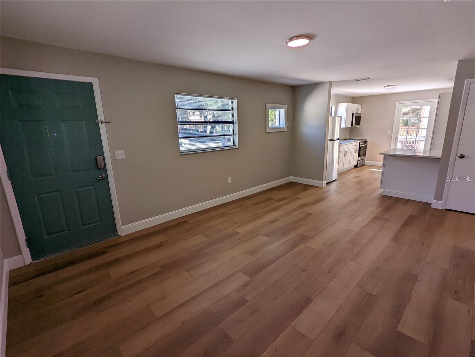 SUNSET POINT 2ND ADD - Residential Lease