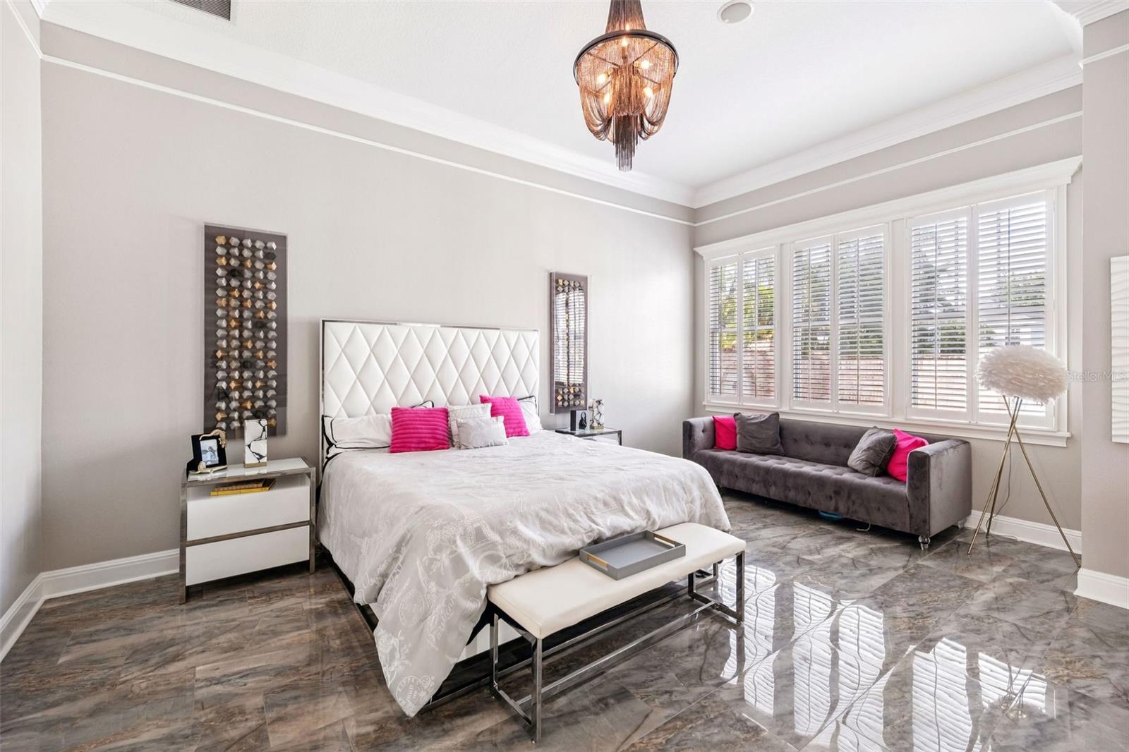 CELEBRATION VILLAGE - Residential