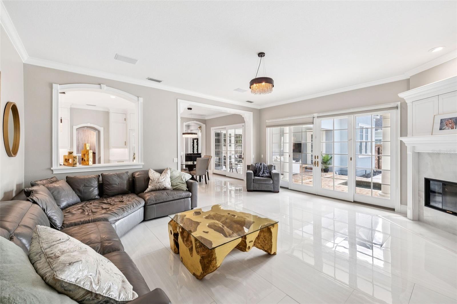 CELEBRATION VILLAGE - Residential