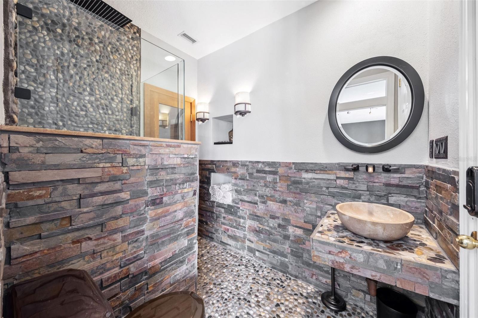 CELEBRATION VILLAGE - Residential