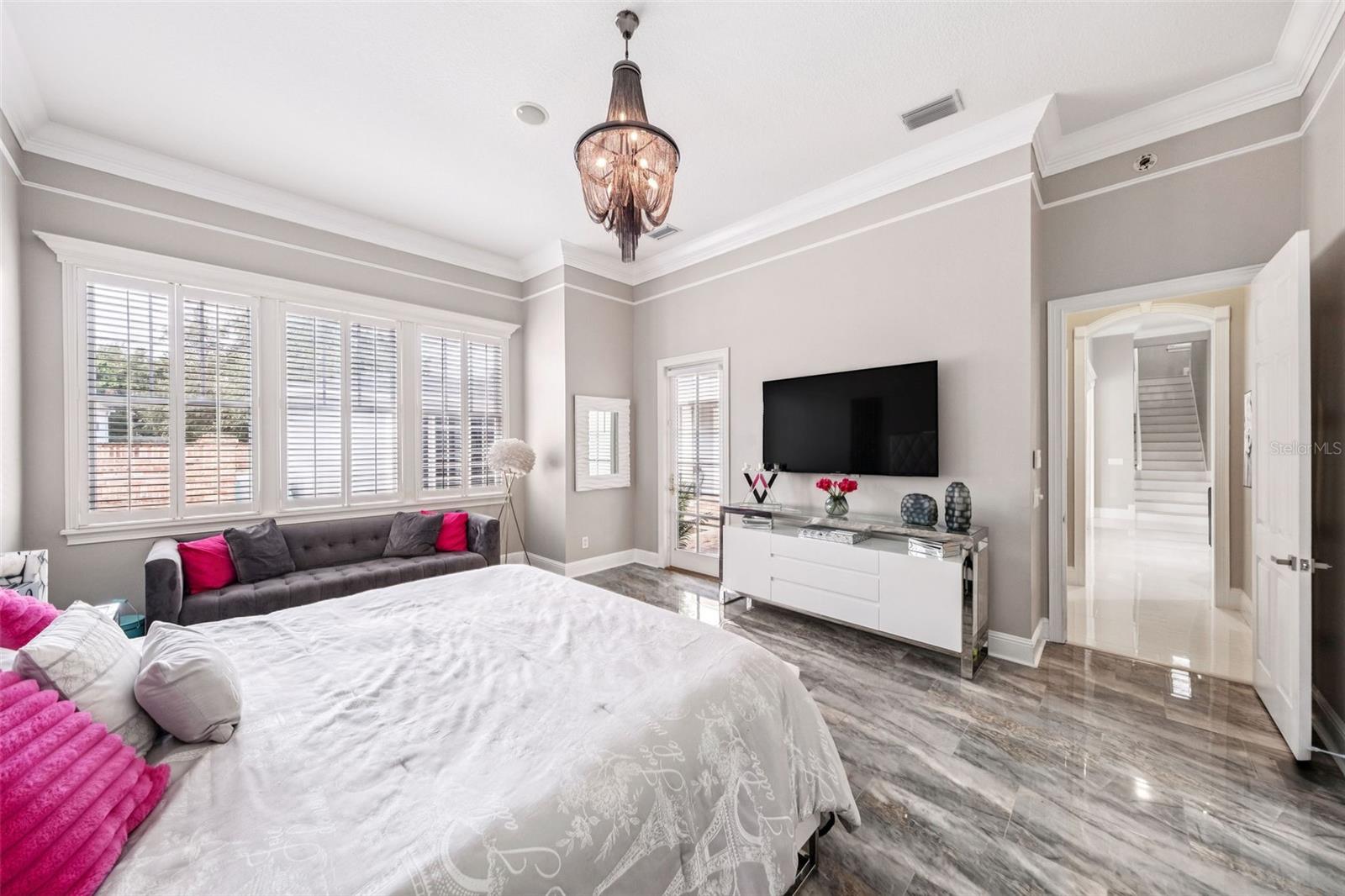 CELEBRATION VILLAGE - Residential