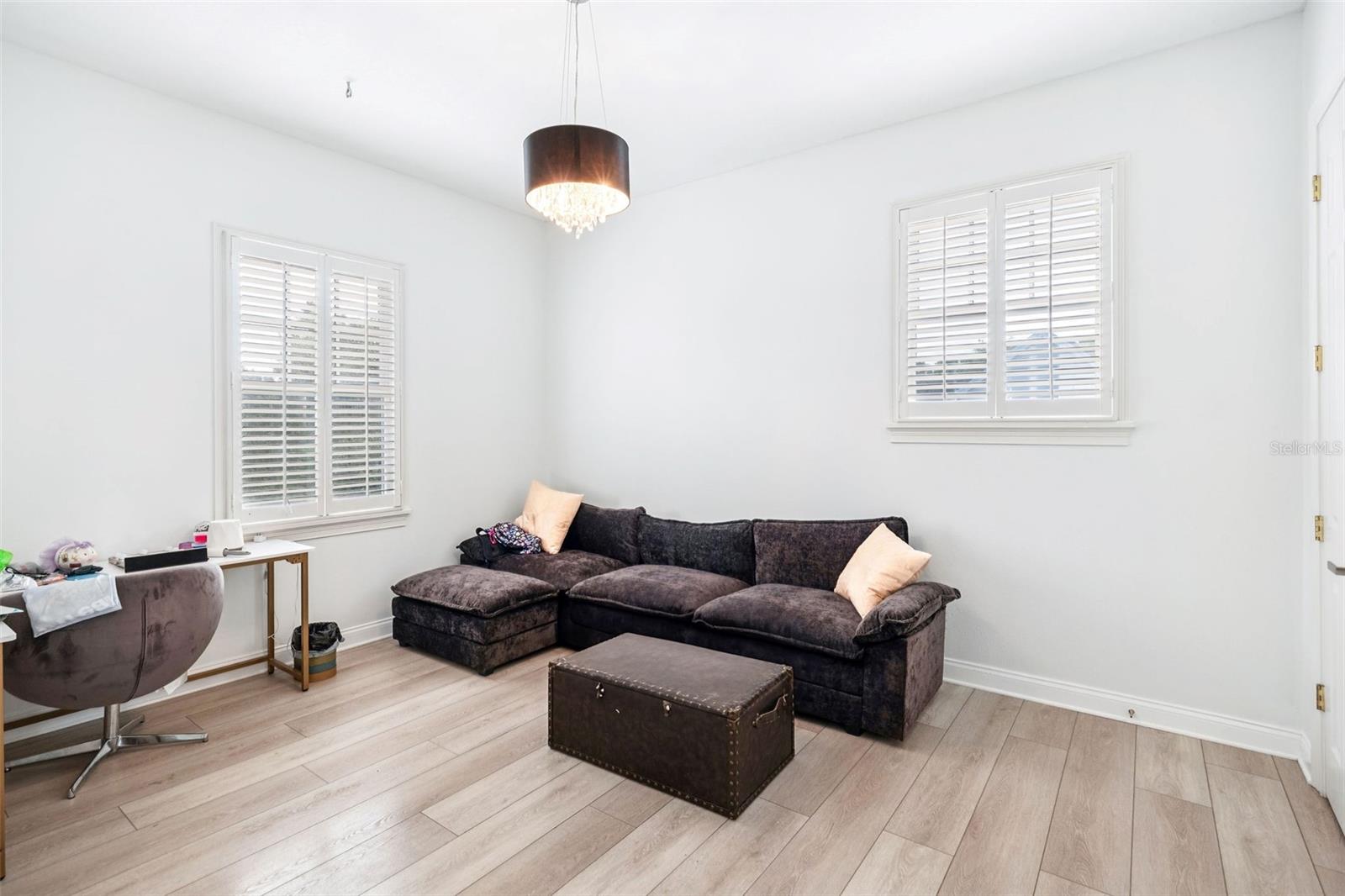 CELEBRATION VILLAGE - Residential