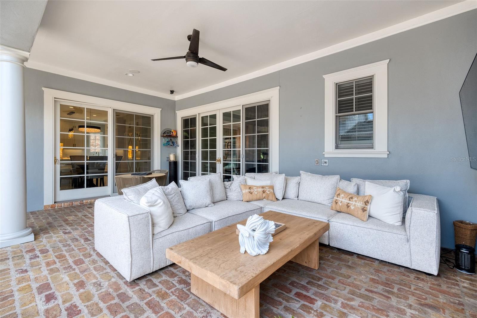 CELEBRATION VILLAGE - Residential