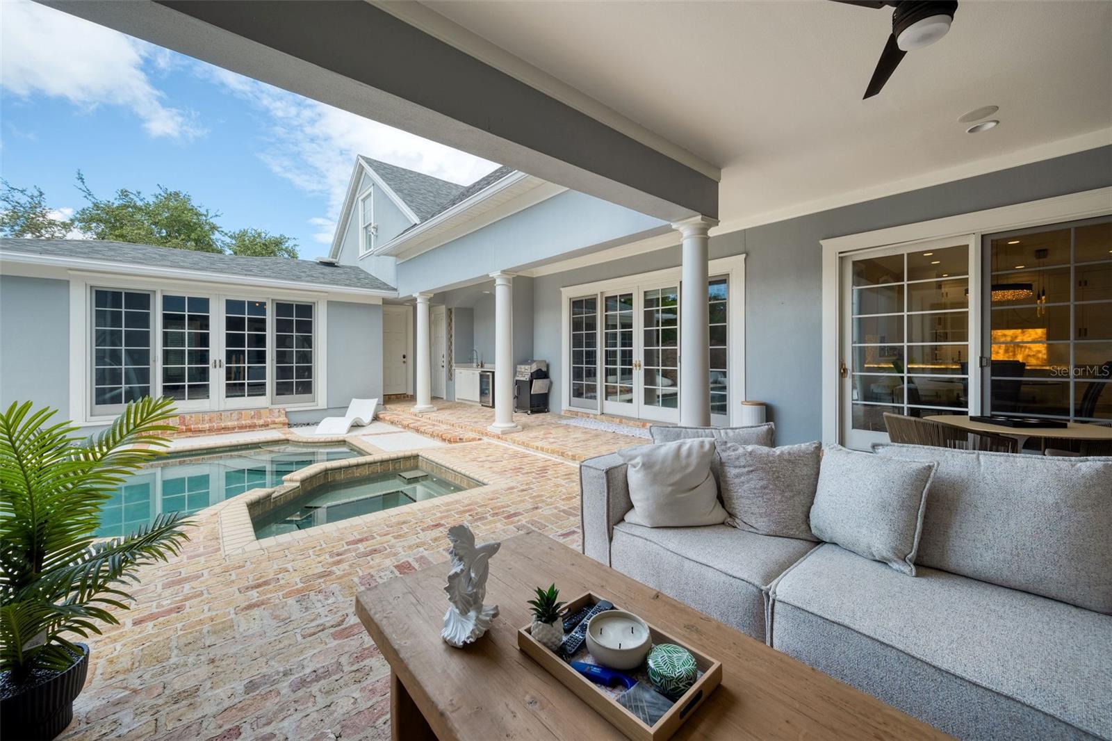 CELEBRATION VILLAGE - Residential