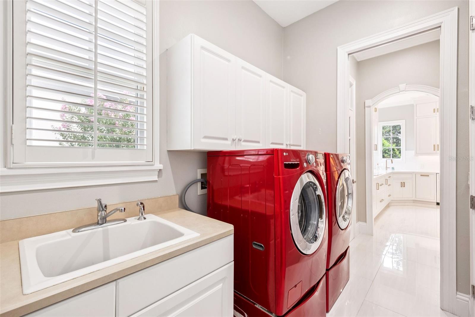 CELEBRATION VILLAGE - Residential