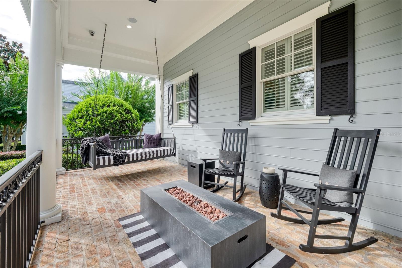 CELEBRATION VILLAGE - Residential