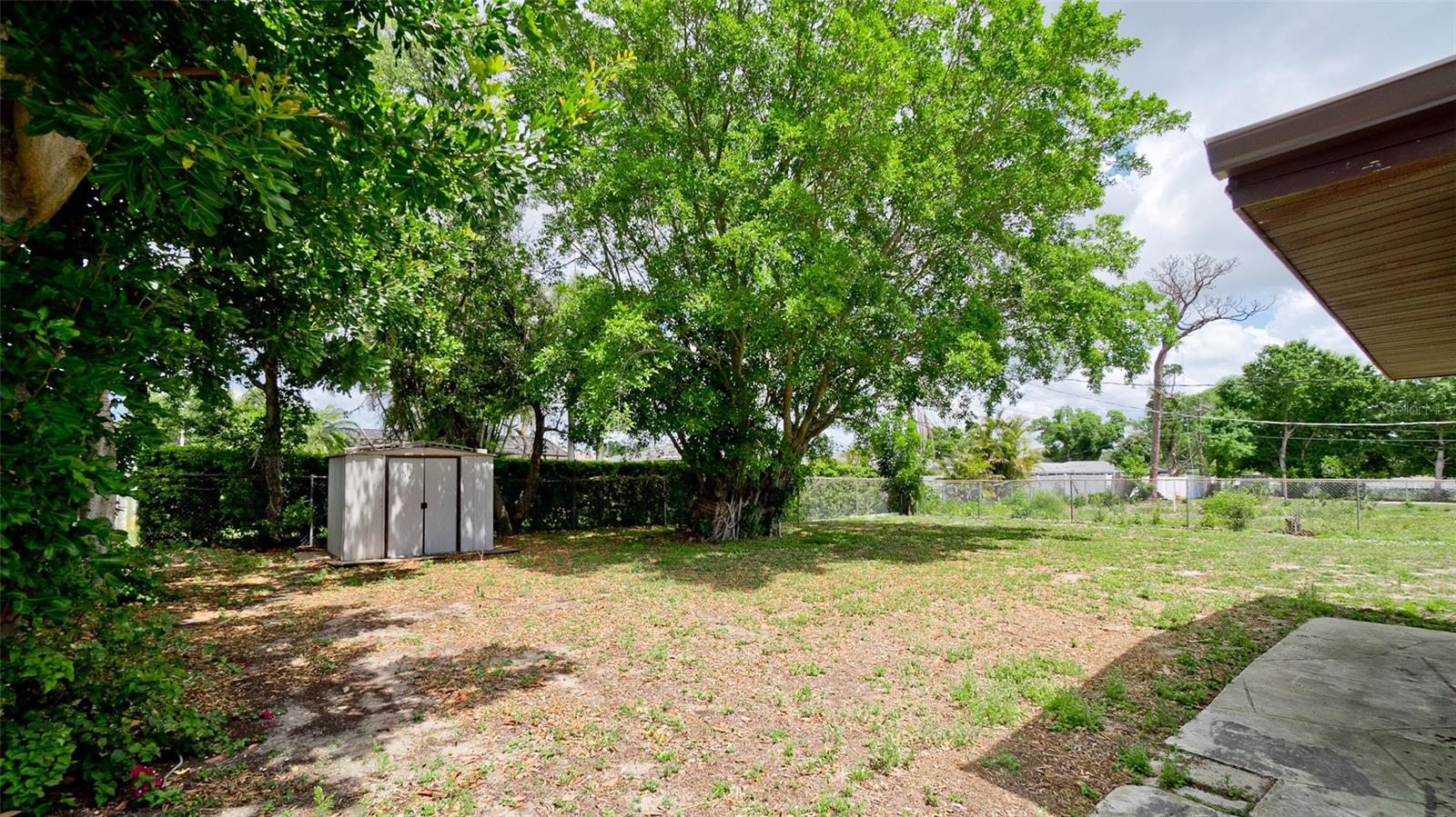 COUNTRY CLUB HEIGHTS - Residential