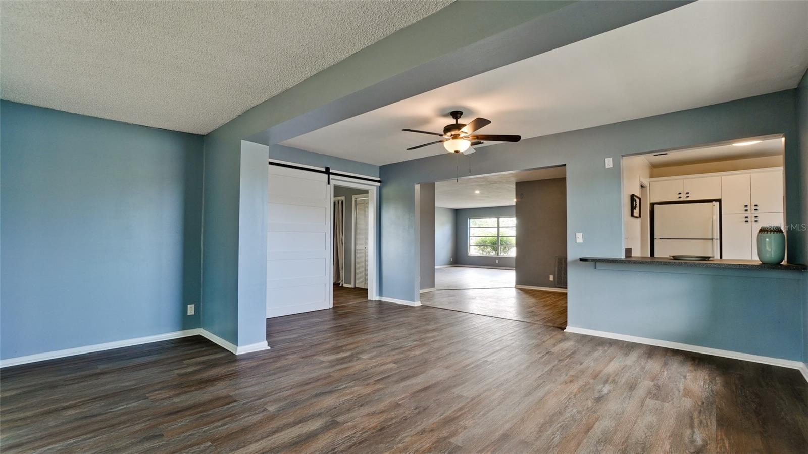 COUNTRY CLUB HEIGHTS - Residential