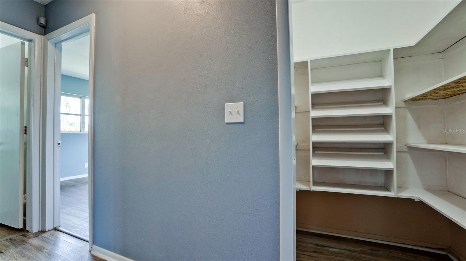 COUNTRY CLUB HEIGHTS - Residential