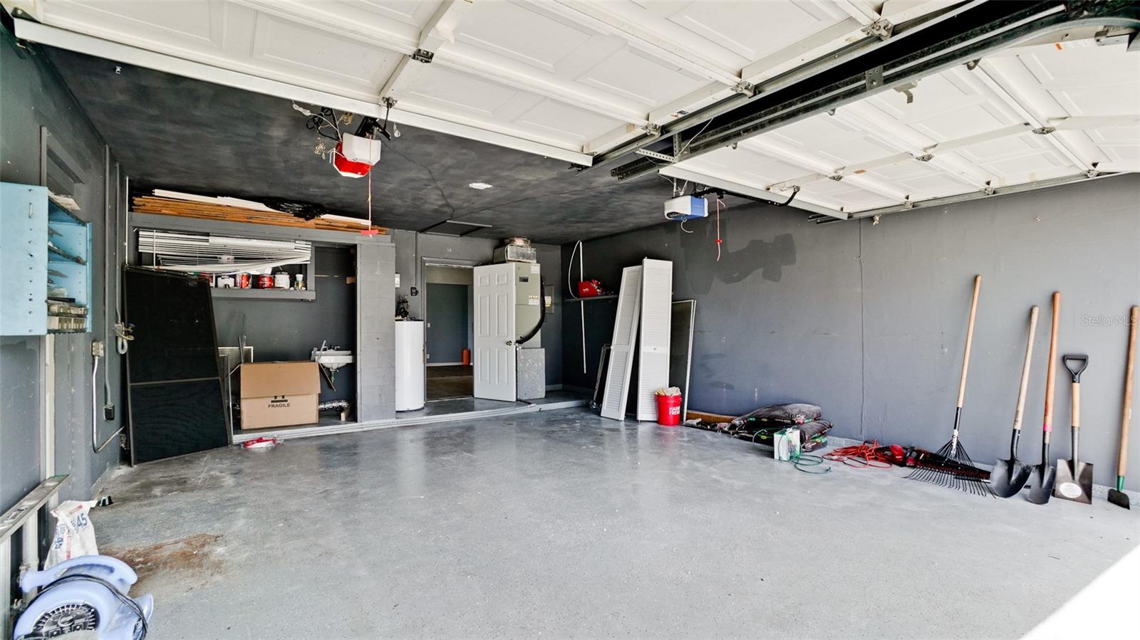 COUNTRY CLUB HEIGHTS - Residential