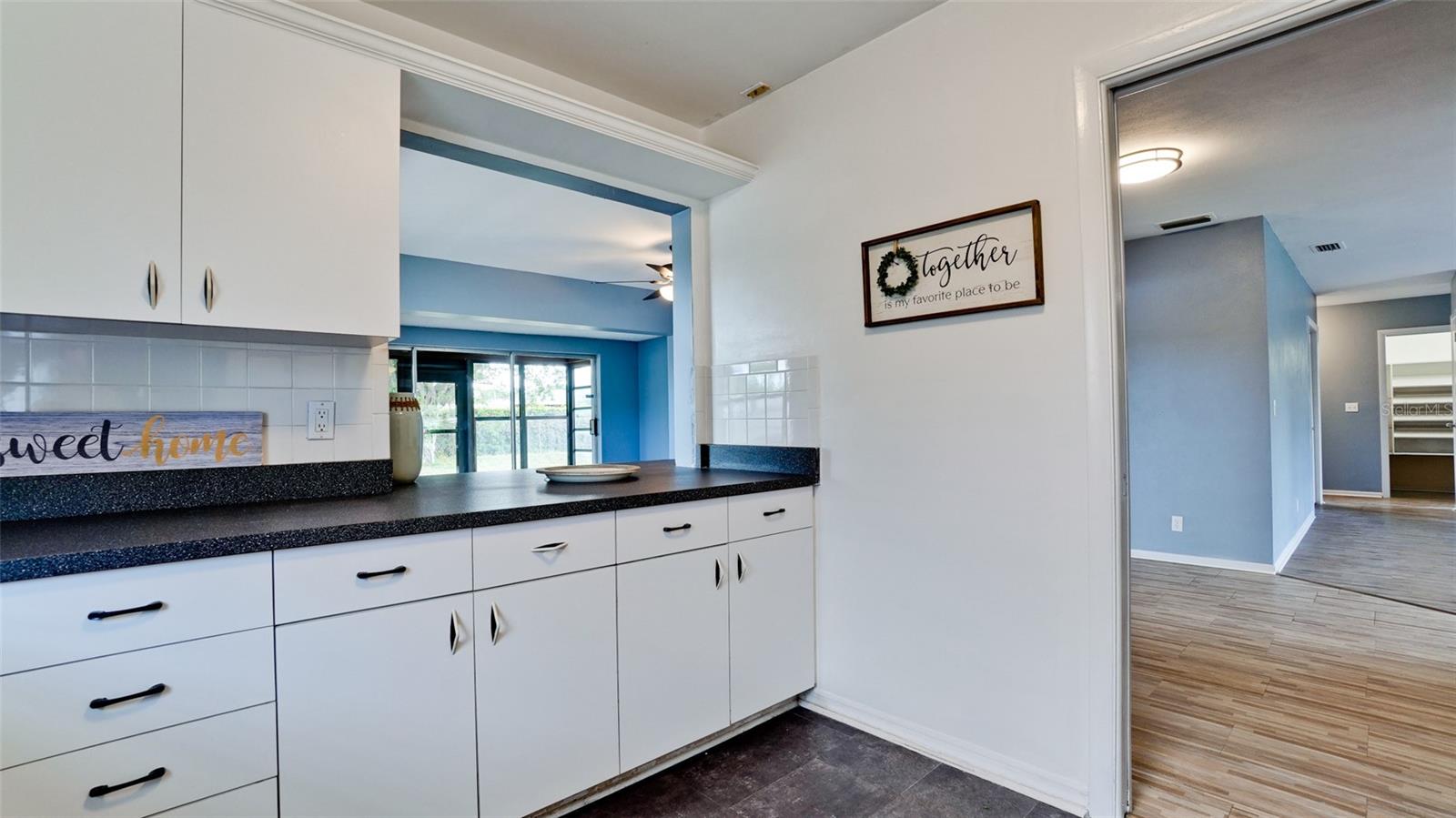 COUNTRY CLUB HEIGHTS - Residential