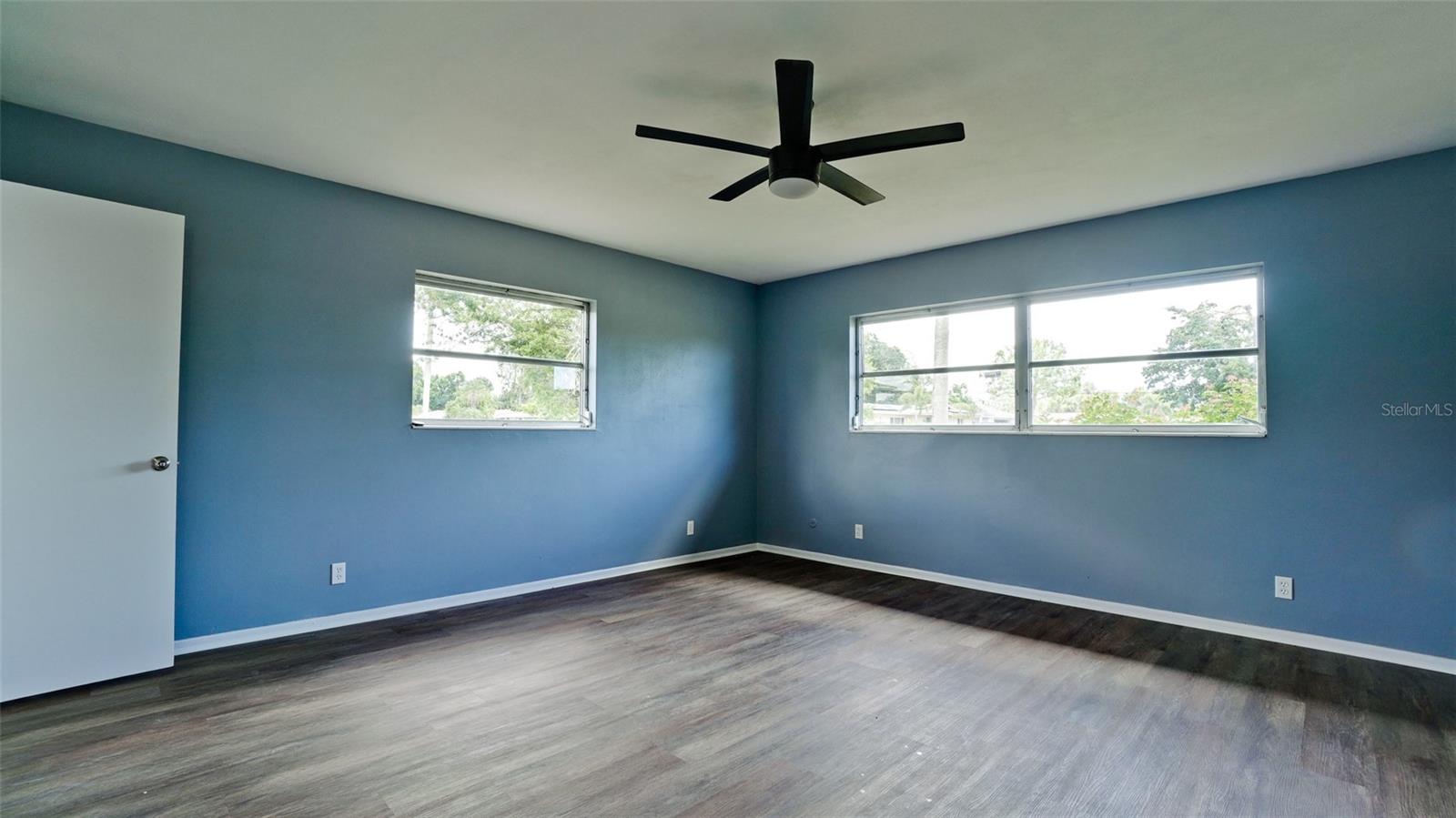 COUNTRY CLUB HEIGHTS - Residential