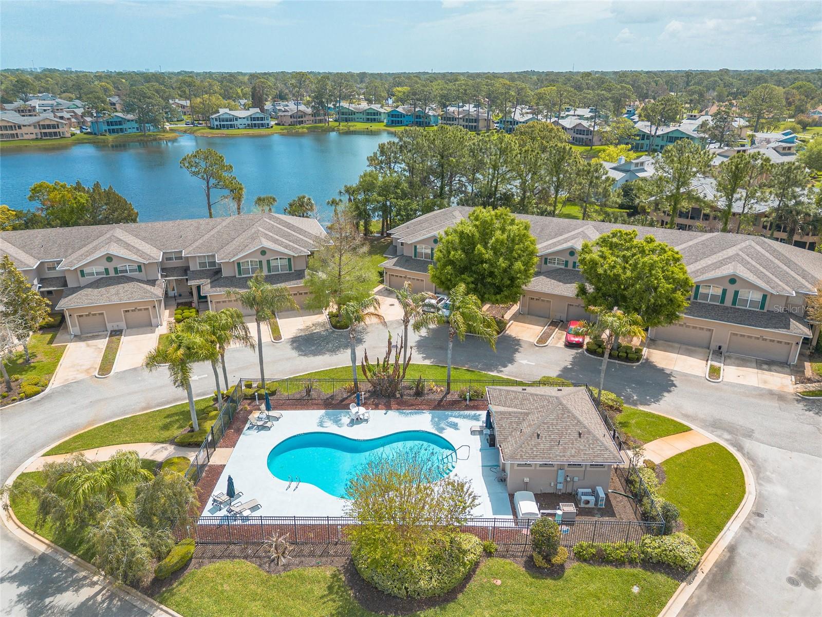 EASTGATE TWNHMS - Residential