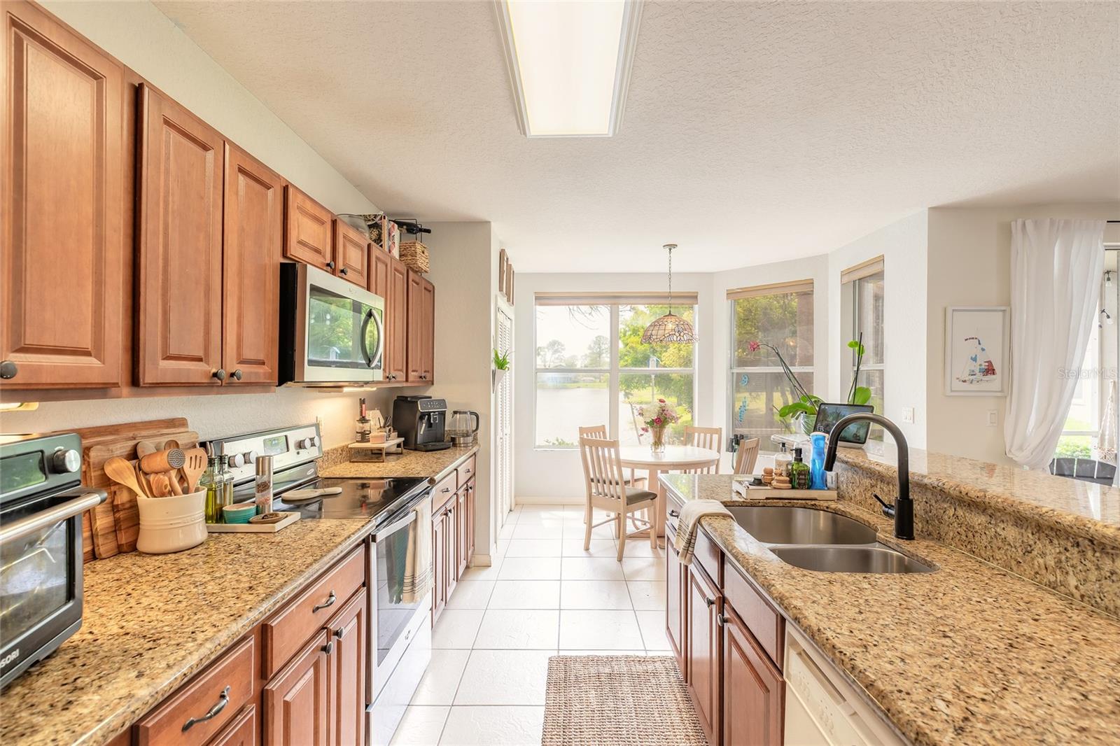 EASTGATE TWNHMS - Residential