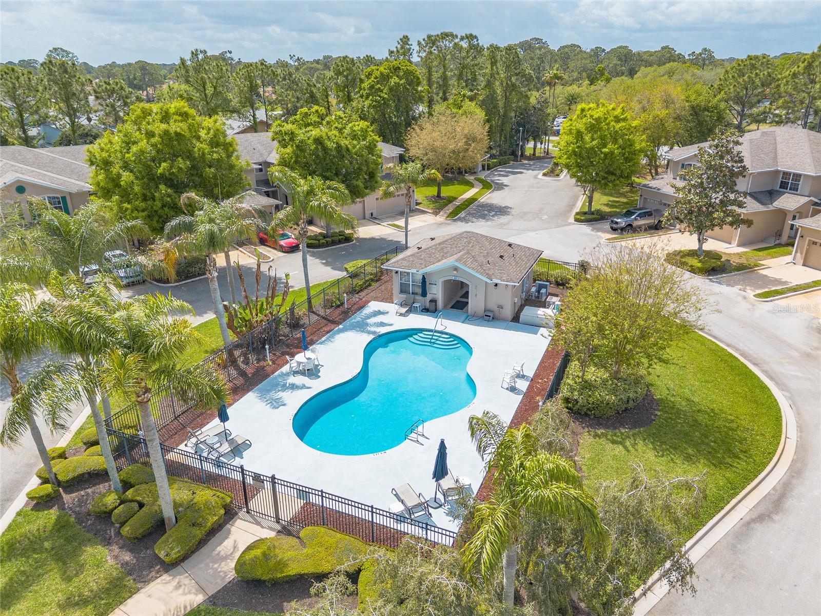 EASTGATE TWNHMS - Residential