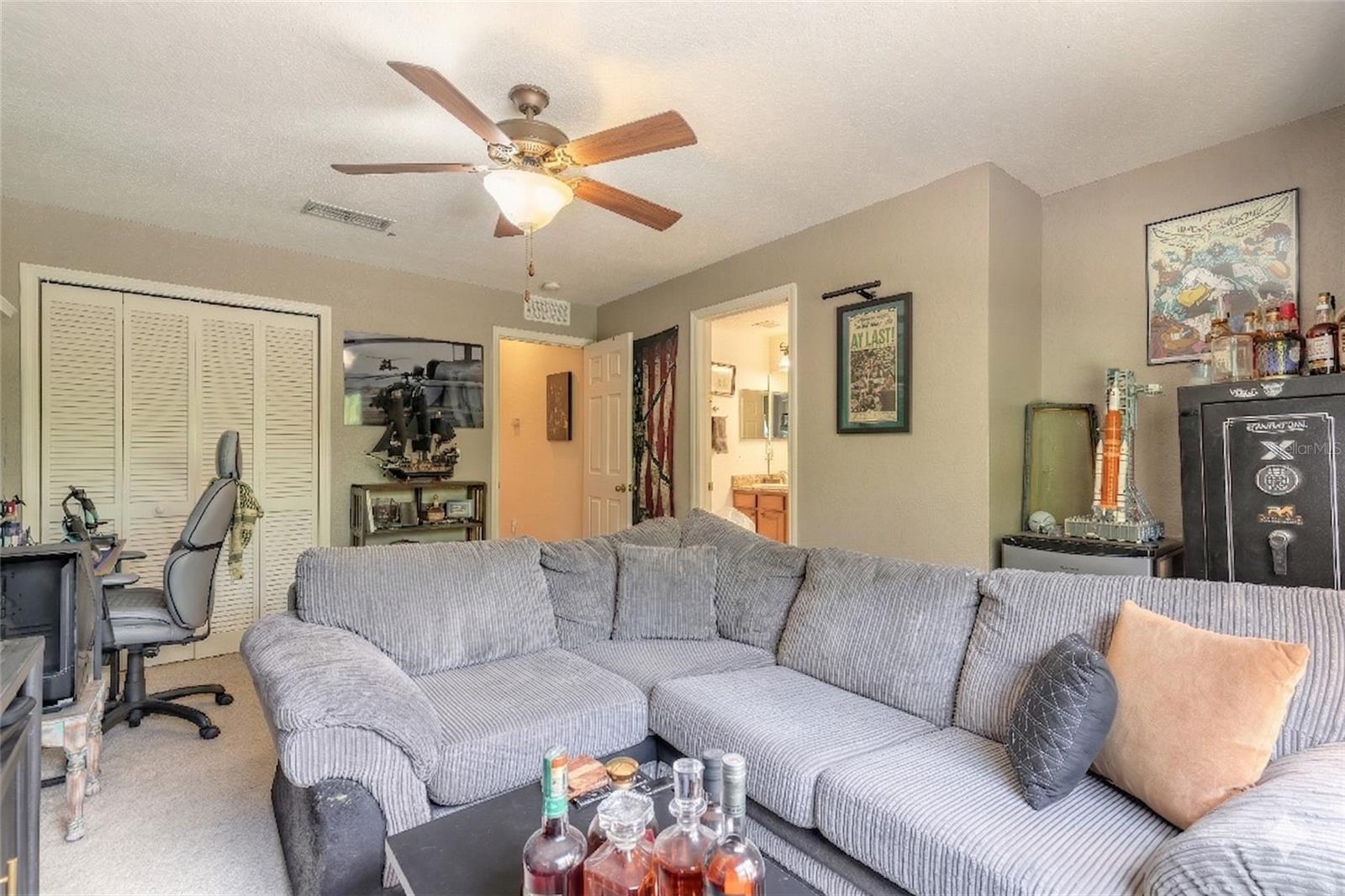 EASTGATE TWNHMS - Residential