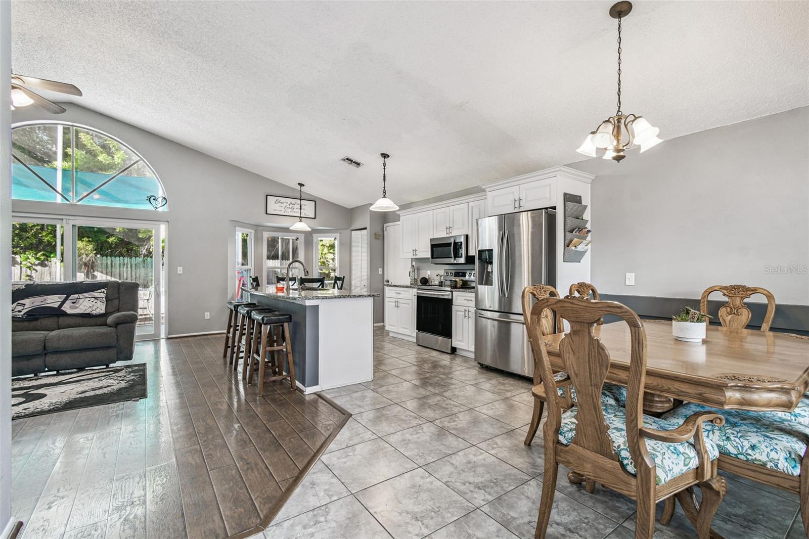 NATURES HIDEAWAY PH 03 - Residential