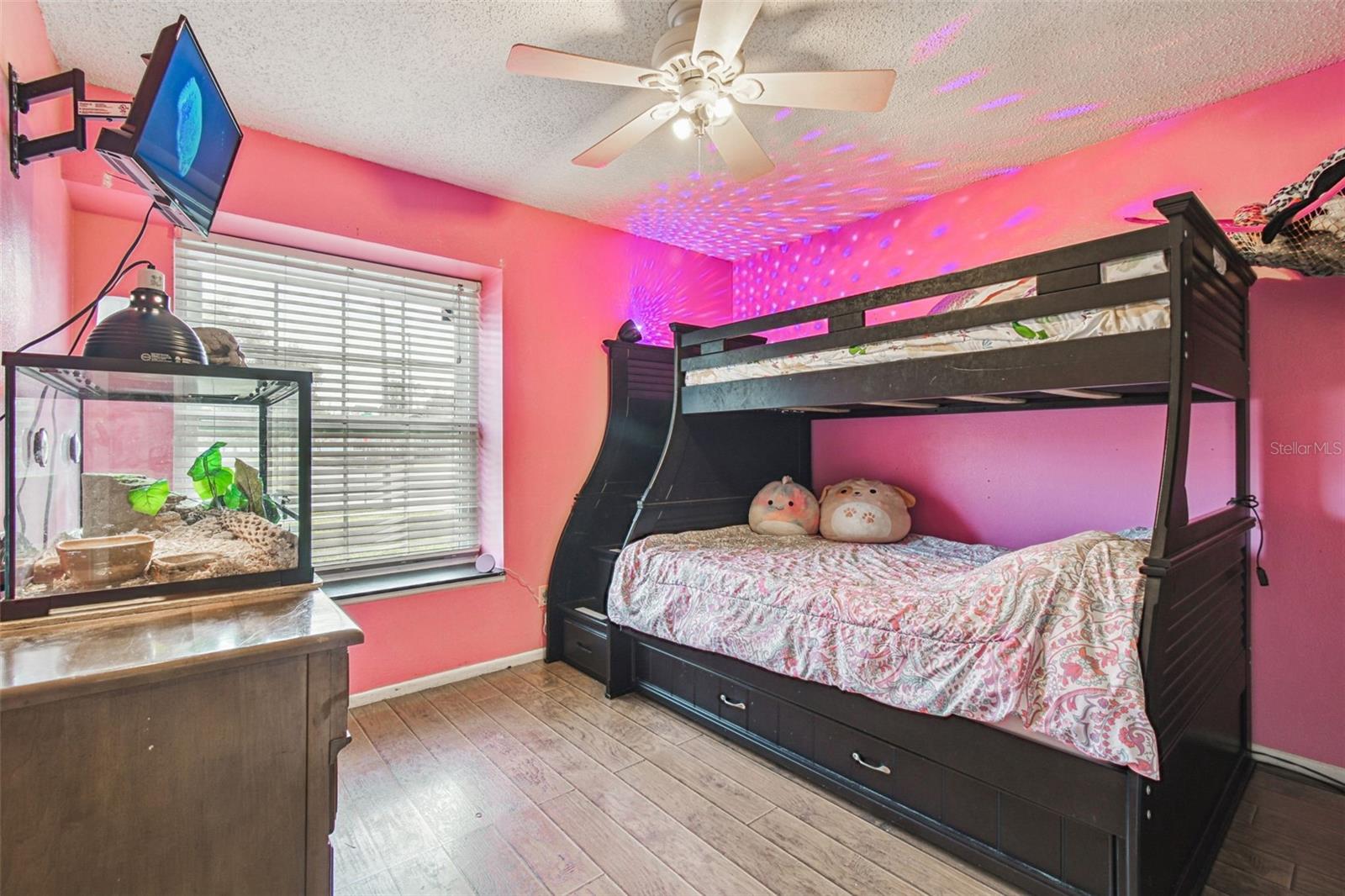 NATURES HIDEAWAY PH 03 - Residential