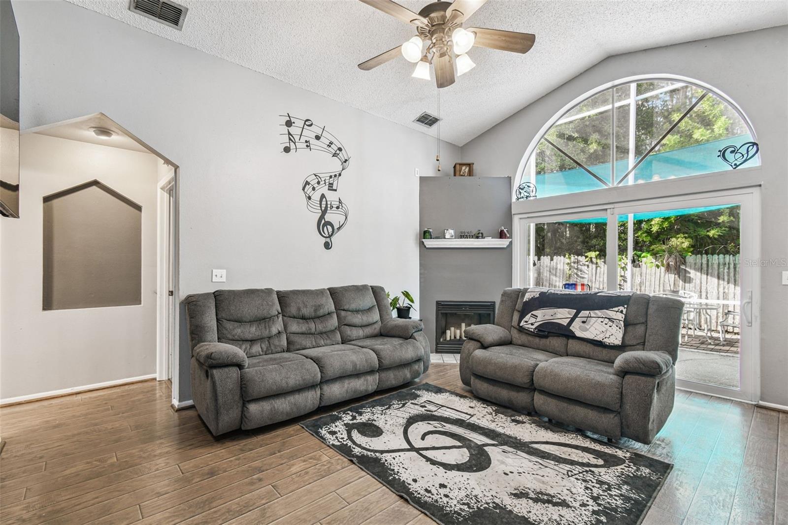 NATURES HIDEAWAY PH 03 - Residential