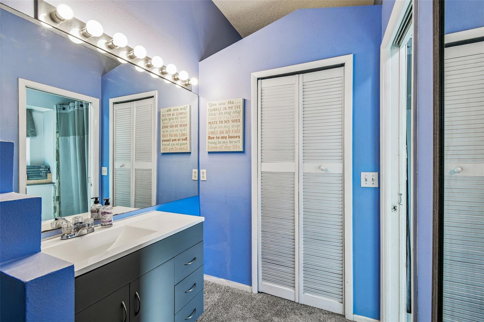 NATURES HIDEAWAY PH 03 - Residential