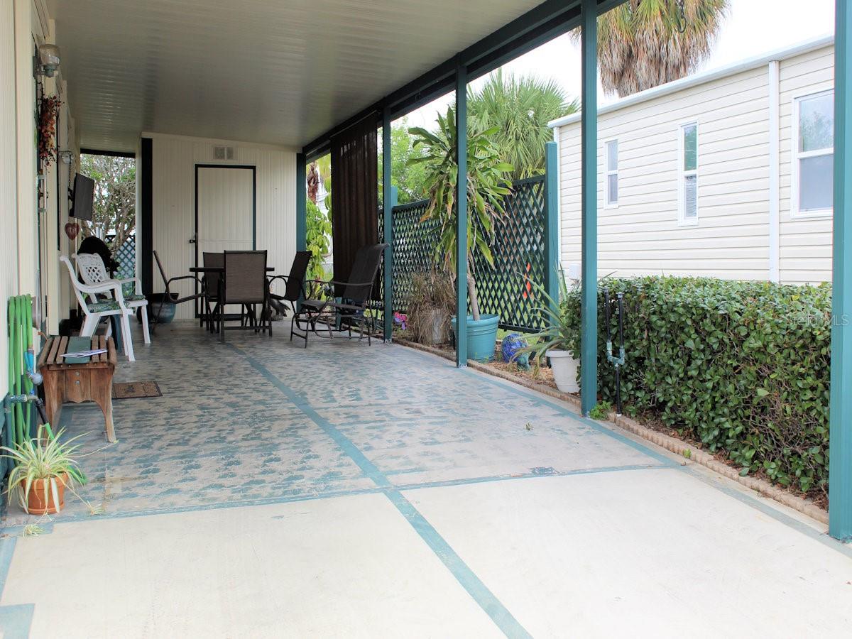 802 DATE PALM STREET