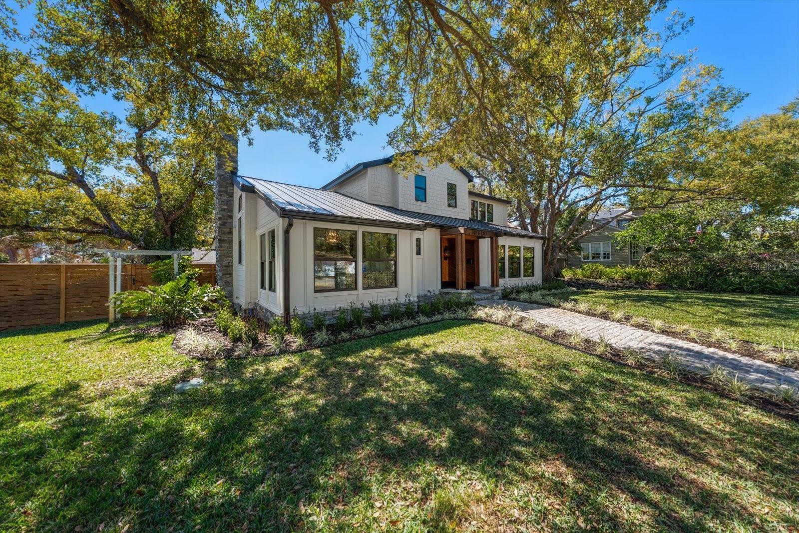 BROWNLEIGH COURT - Residential