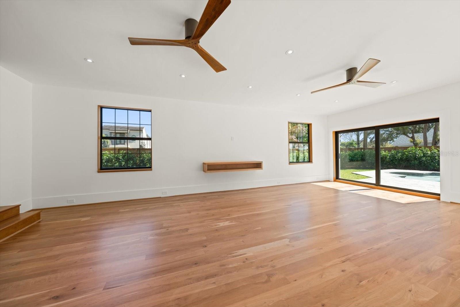 BROWNLEIGH COURT - Residential