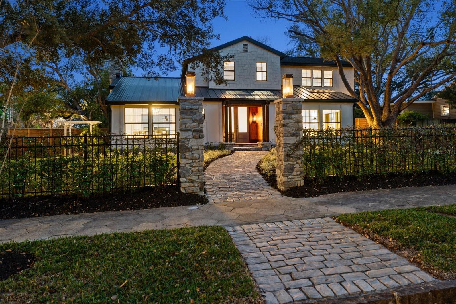 BROWNLEIGH COURT - Residential