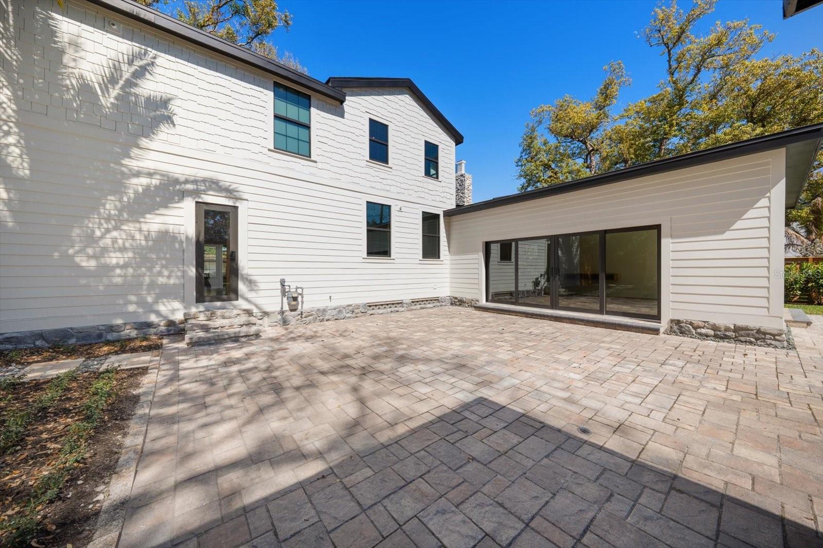 BROWNLEIGH COURT - Residential