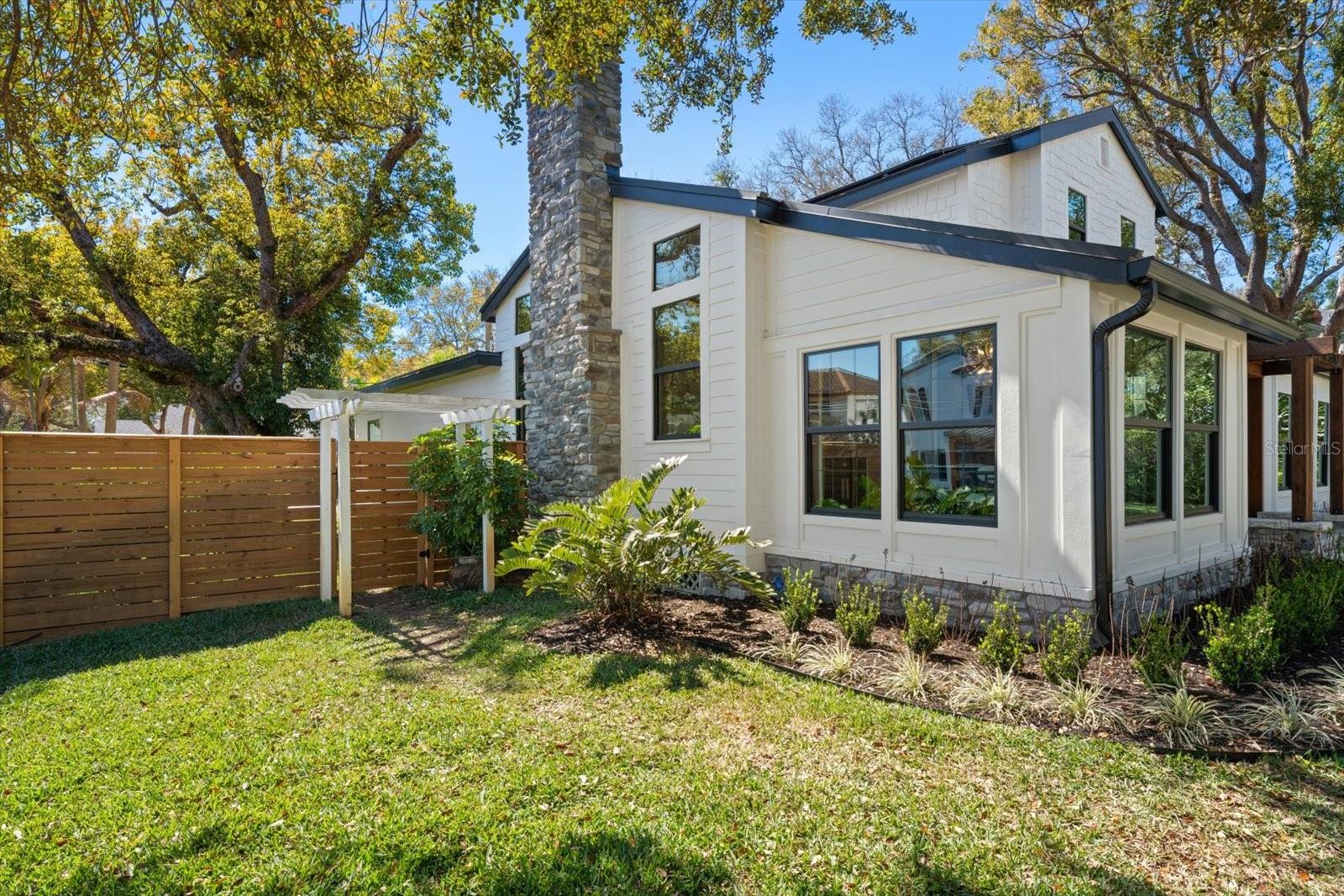 BROWNLEIGH COURT - Residential