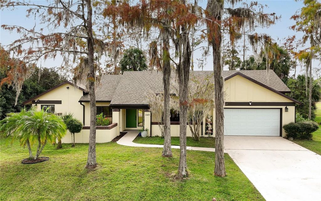 Photo of 340 Wellington Drive, Palm Coast, FL 32164 (MLS # FC314381)