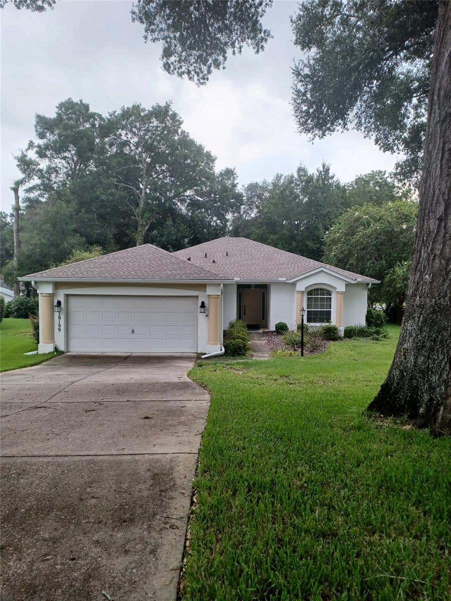 Photo of 19199 SW 192nd Loop, Dunnellon, FL 34432 (MLS # OM730947)
