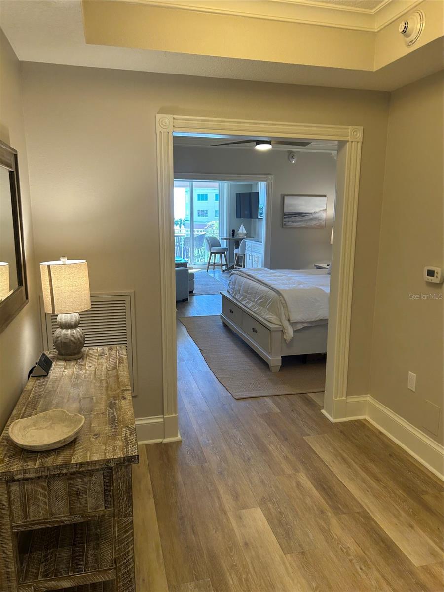 200 OCEAN CREST DR 233