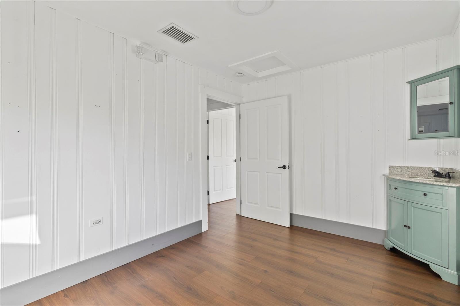 TOWN/ARCADIA - Commercial Sale