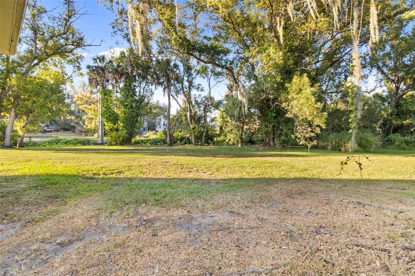 TOWN/ARCADIA - Commercial Sale